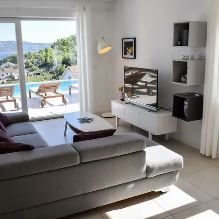 Apartment Leslie * Mali Iž